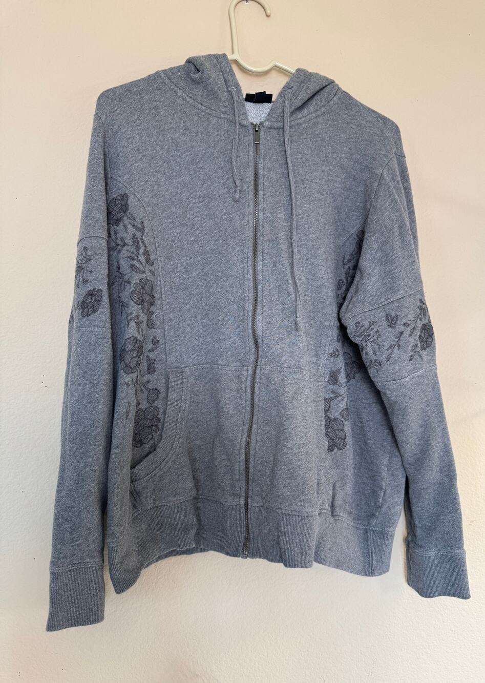 Torrid Plus Size 2 Gray Floral Zip-Up Hoodie Sweatshirt